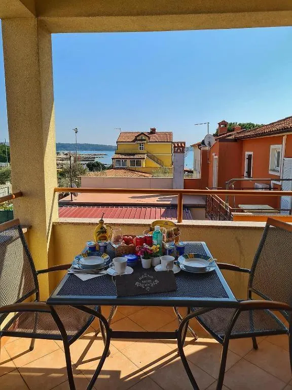 Apartments Manuel Novigrad